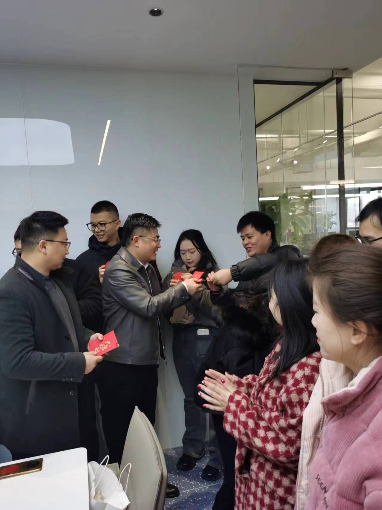 上海邁維動(dòng)漫科技有限公司喜迎新年喬遷之喜：立足新起點(diǎn)，開啟新征程！(圖7)